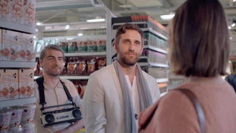 Coop-KarmaGuruSchweben